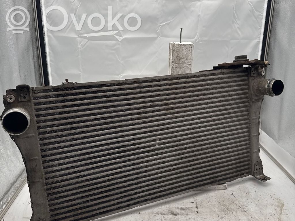 Toyota Avensis T270 Radiator intercooler 