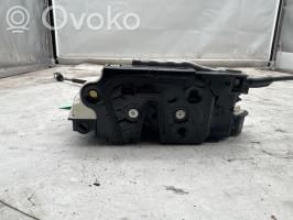 Volkswagen Golf VI Etuoven lukko