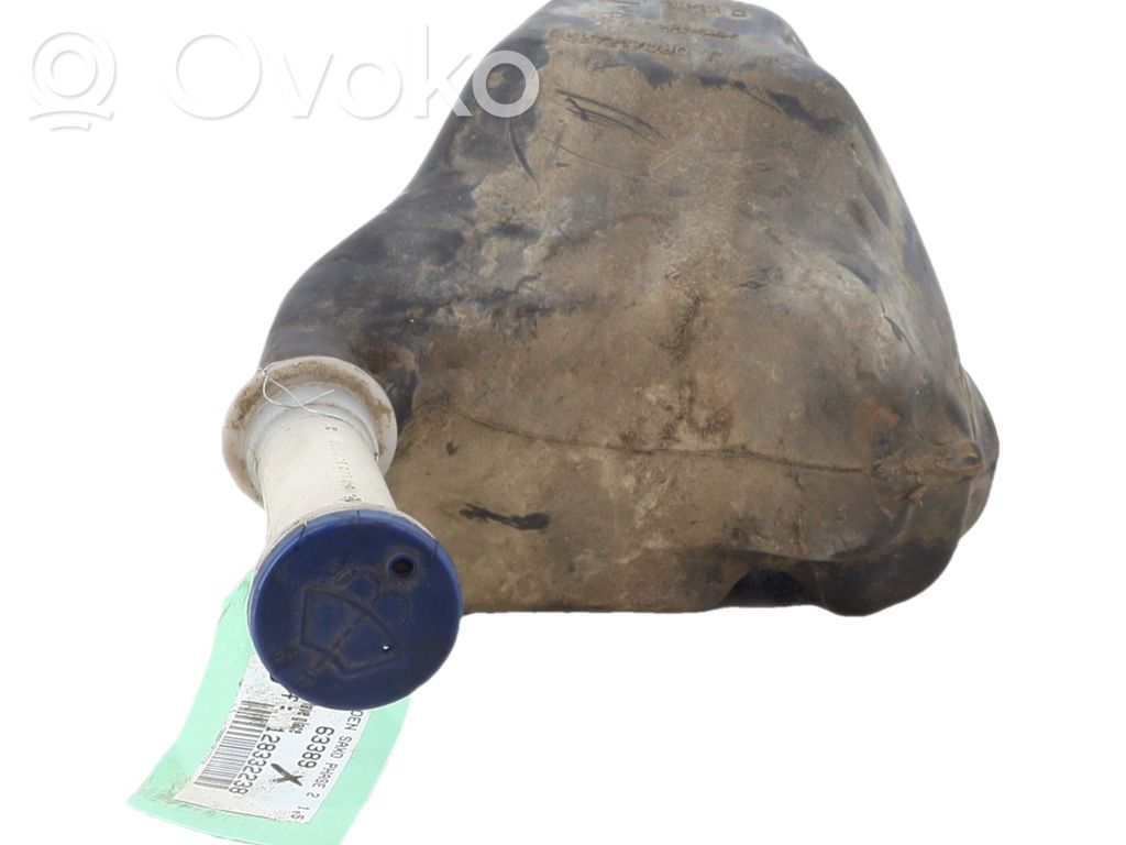 Langų skysčio bakelis   643172