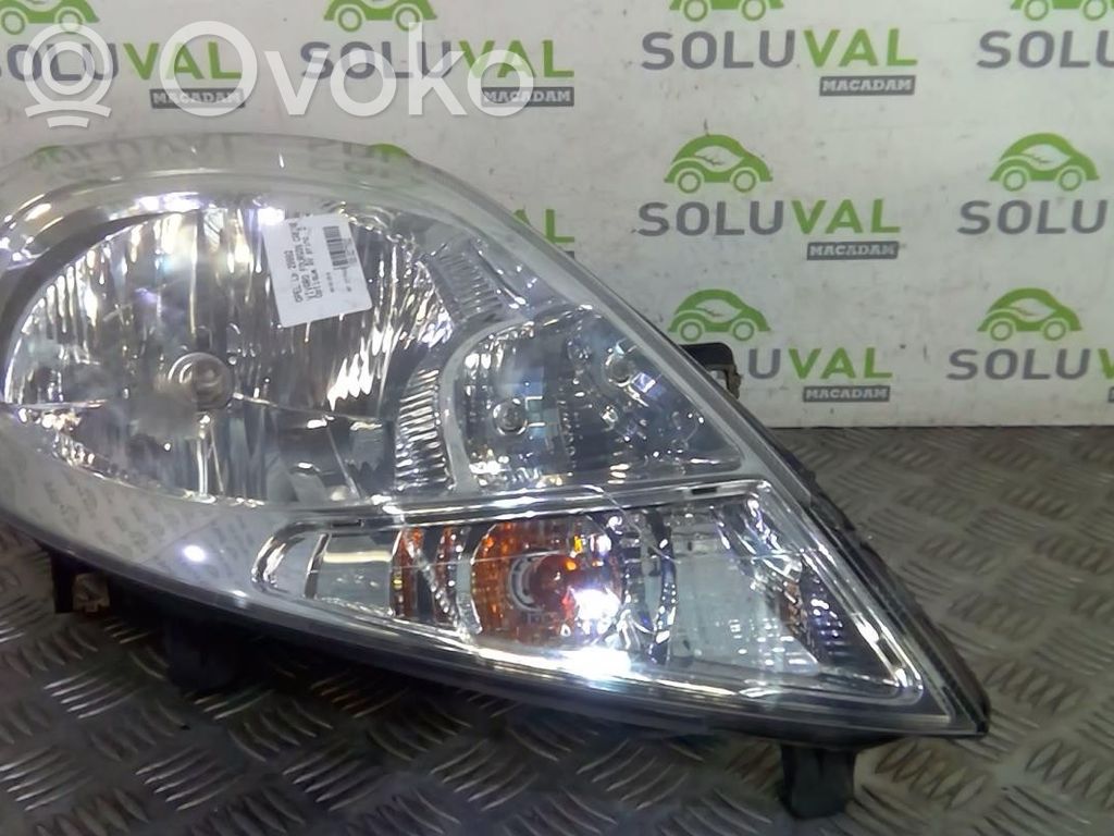 Opel Vivaro Phare frontale 