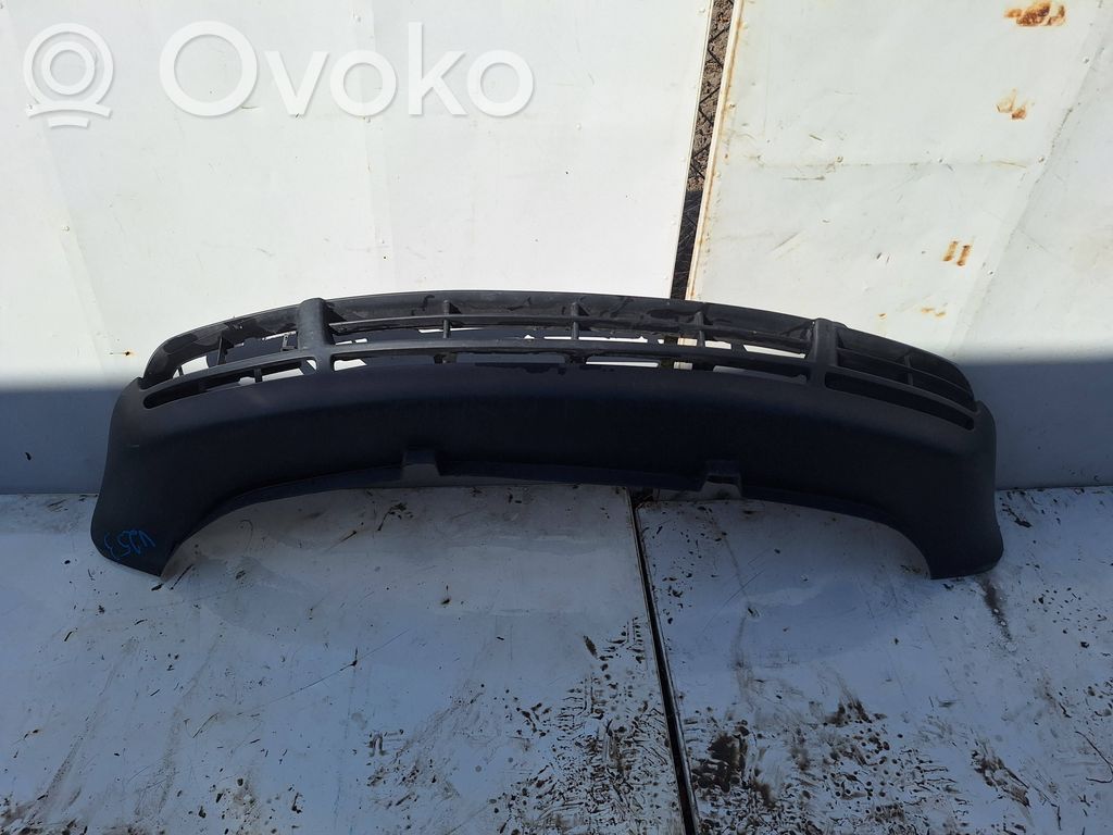Front bumper   8L0807110