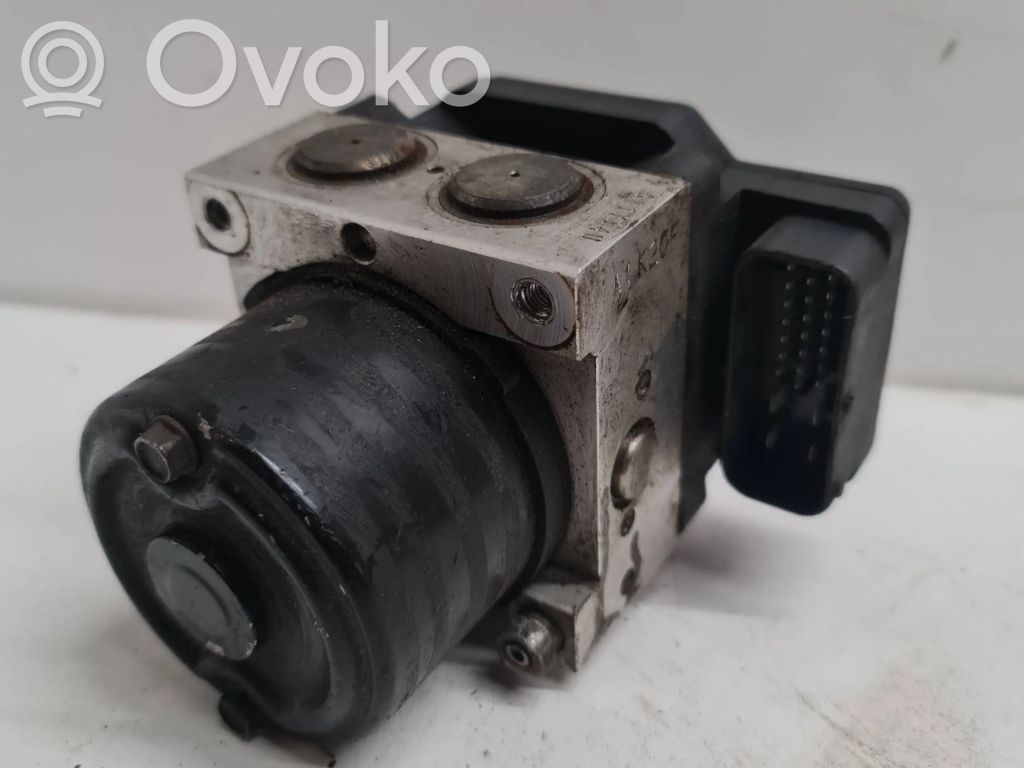 Hyundai Coupe ABS Pump 