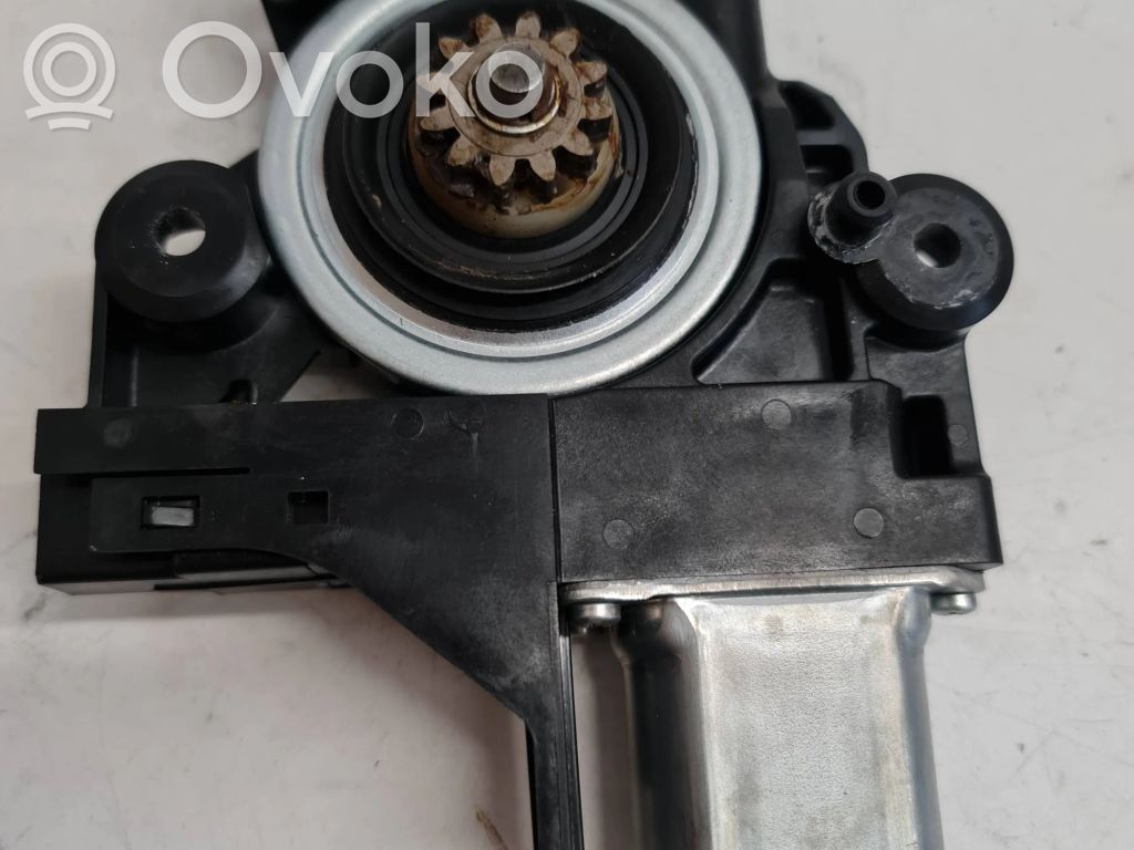 Volvo V70 Silniczek podnoszenia szyby drzwi tylnych 