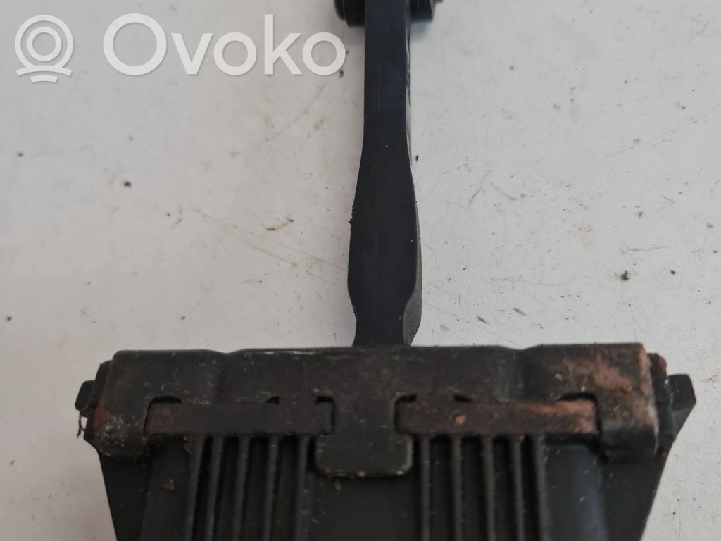 BMW X5 E53 Etuoven pidätin 