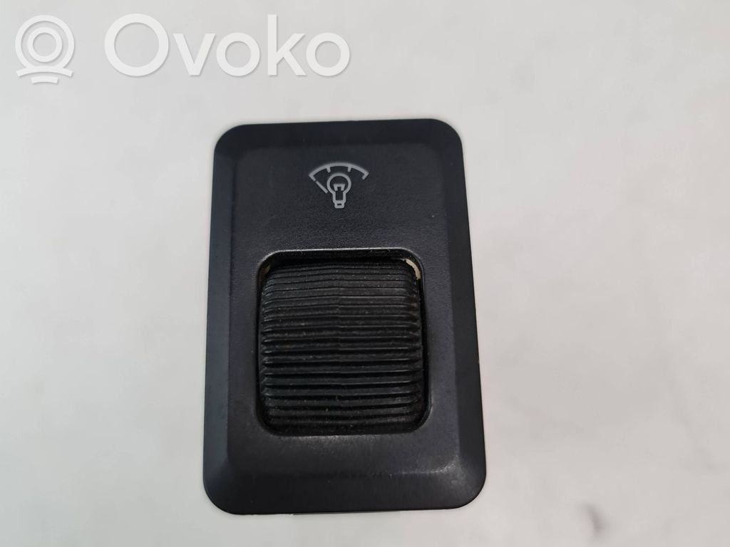 Panel lighting control switch   8C31