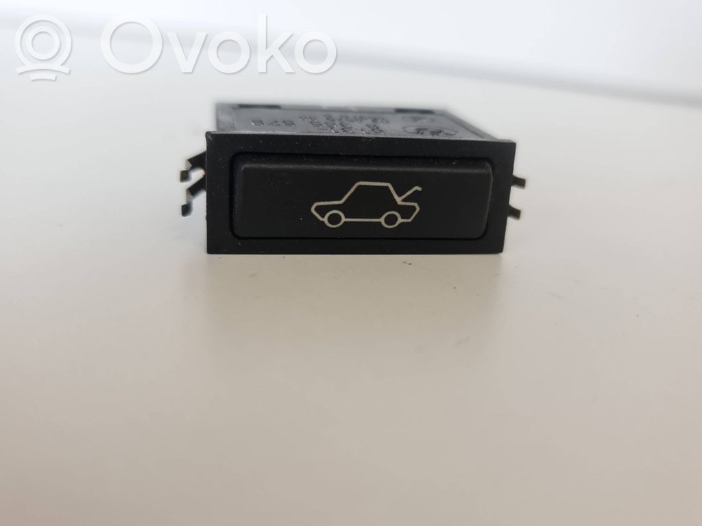 Tailgate/trunk/boot open switch   8365579,6131,03052500,459700