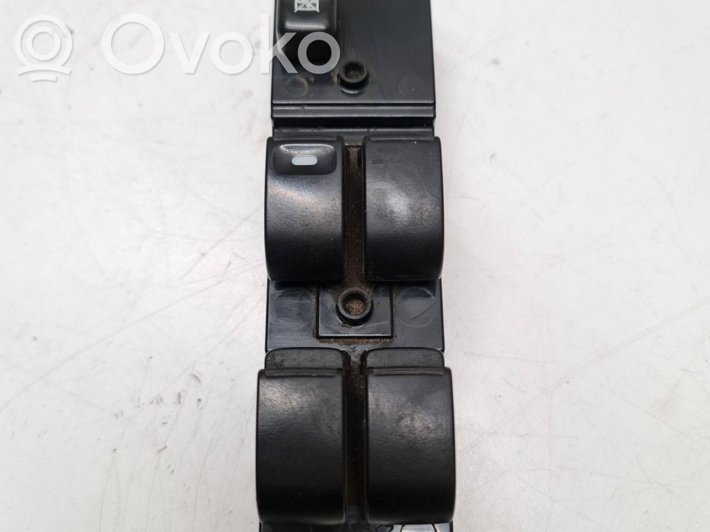 Mitsubishi L200 Electric window control switch 