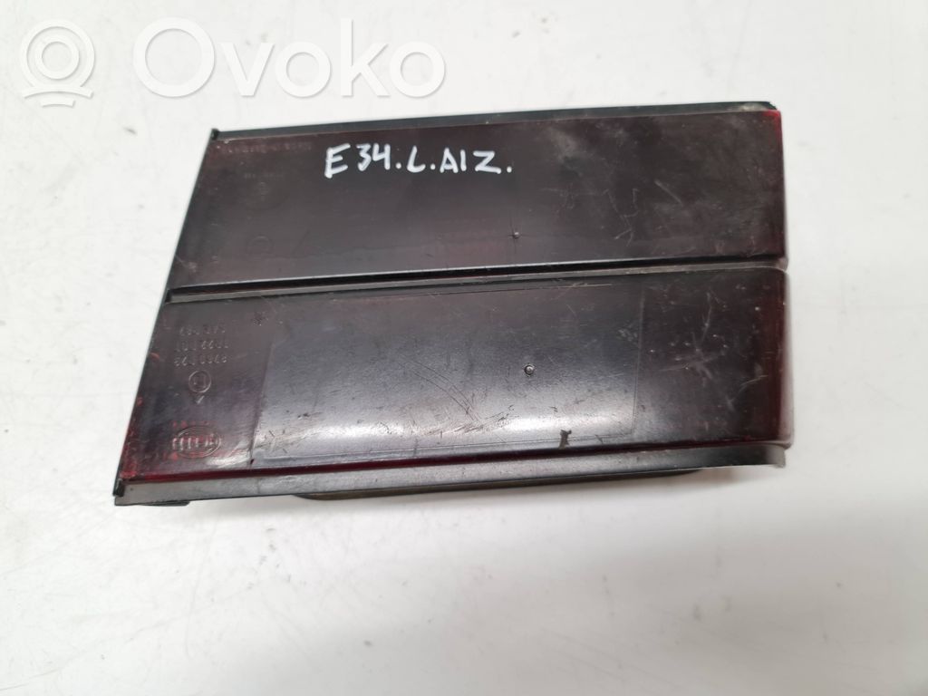 BMW 5 E34 Aizmugurējais lukturis pārsegā 