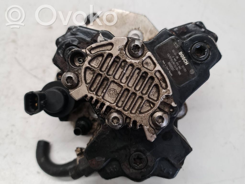 Volvo V70 Polttoaineen ruiskutuksen suurpainepumppu 
