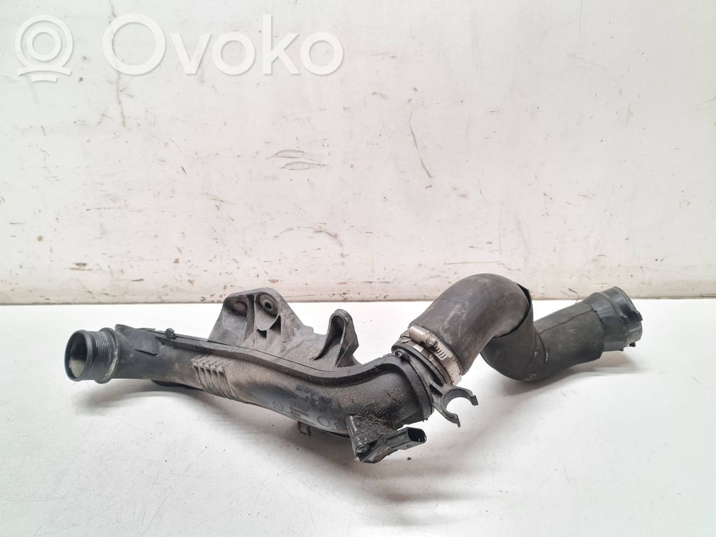 Audi A4 S4 B8 8K Furtun/conductă intercooler 