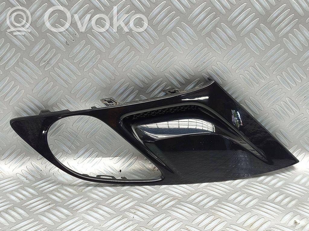 Opel Zafira C Etupuskurin alempi jäähdytinsäleikkö 