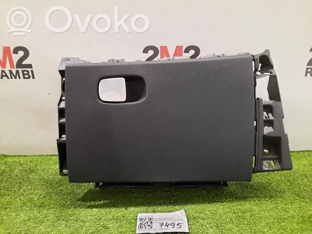 Fiat 500L Daiktadėžės (bordačioko) komplektas 