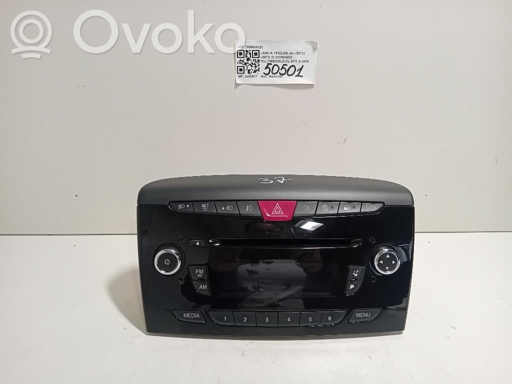 Lancia Ypsilon Panel / Radioodtwarzacz CD/DVD/GPS 