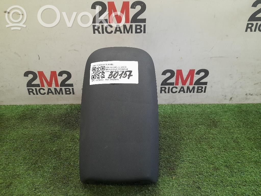 Volvo V40 Armrest 