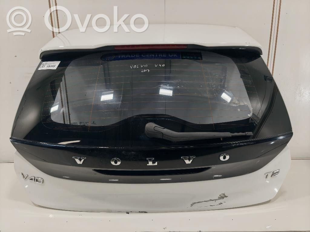 Volvo V40 Galinis dangtis (bagažinės) 