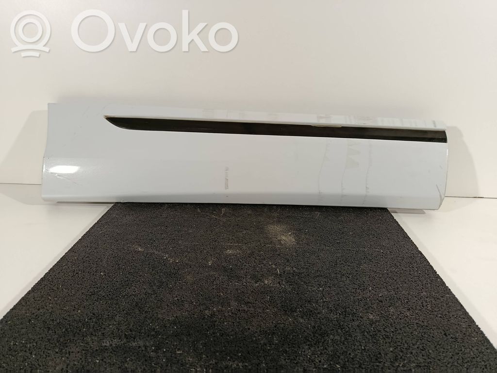 Audi Q8 Listwa drzwi tylnych 