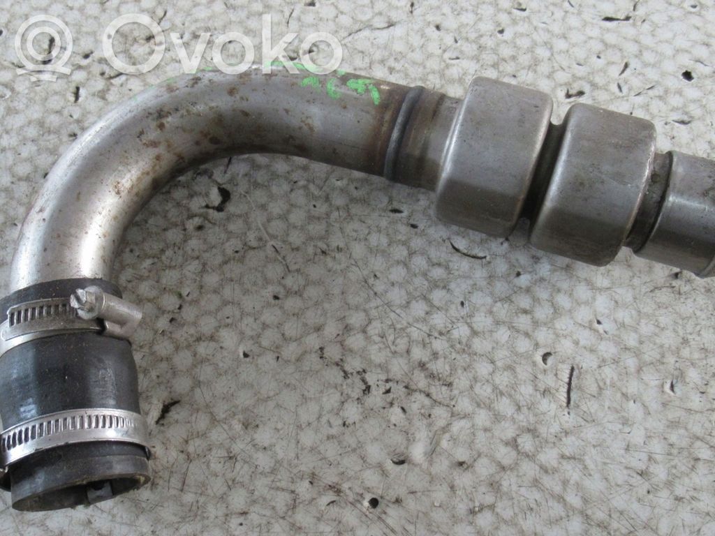 Engine coolant pipe/hose