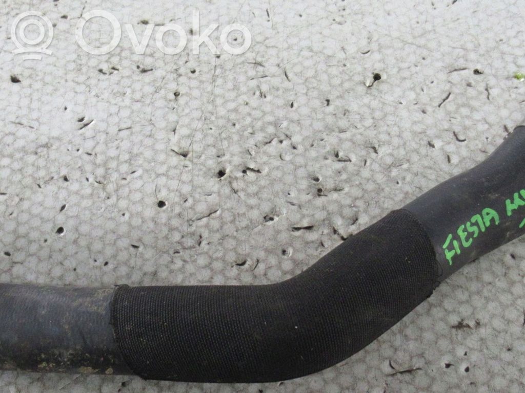 Engine coolant pipe/hose