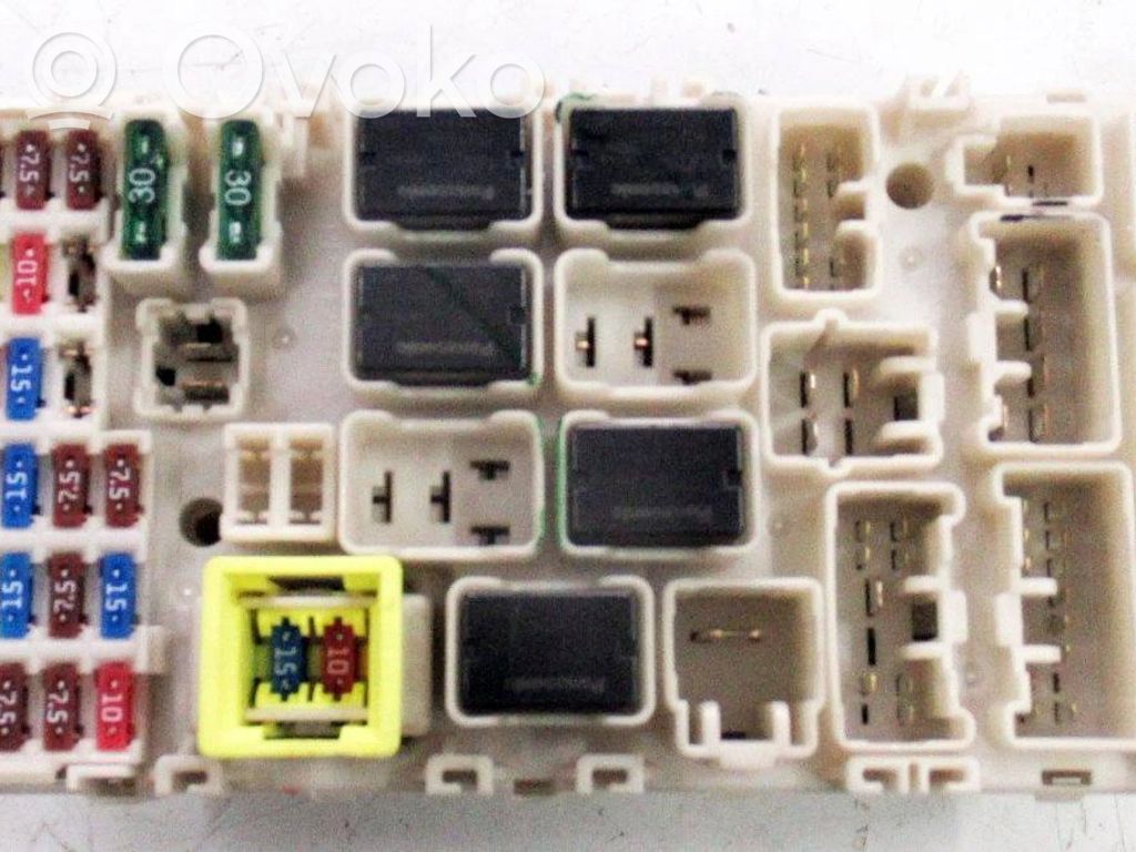 Mitsubishi Space Star Fuse module 