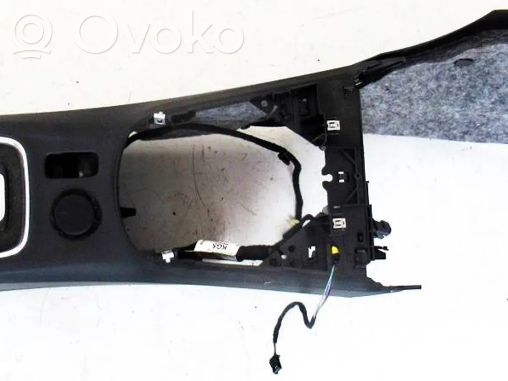 Opel Astra K Armrest 