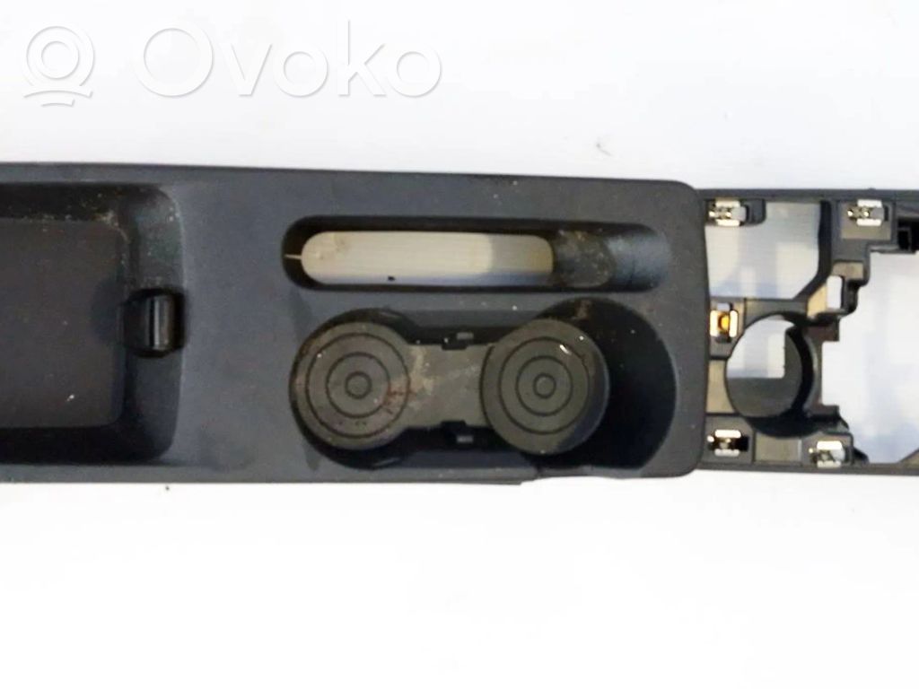 Renault Captur Elkoņa balsts 