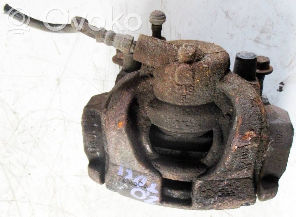 Caliper de freno delantero
