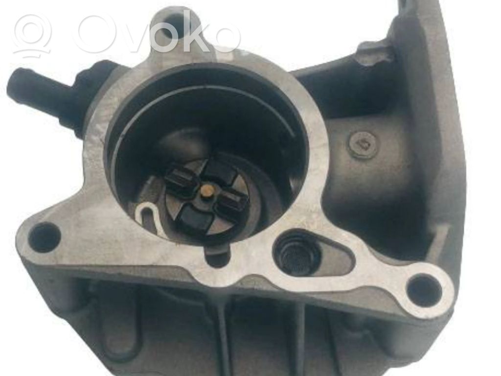Audi A3 S3 8P Pompa a vuoto 