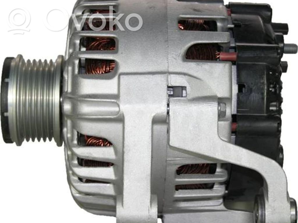 Opel Astra J Alternator 