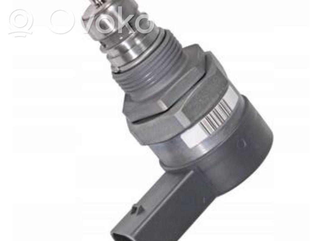 Audi A6 S6 C6 4F Regulator ciśnienia paliwa 