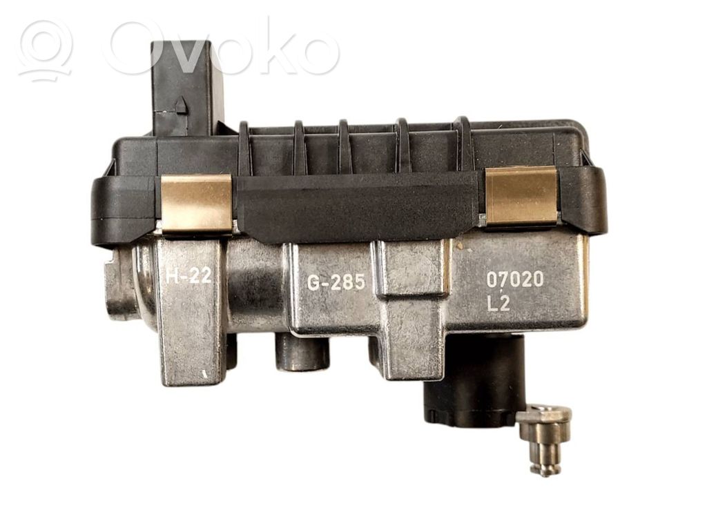 BMW 5 E60 E61 Elektrinis valdymo mechanizmas (turbinos) 
