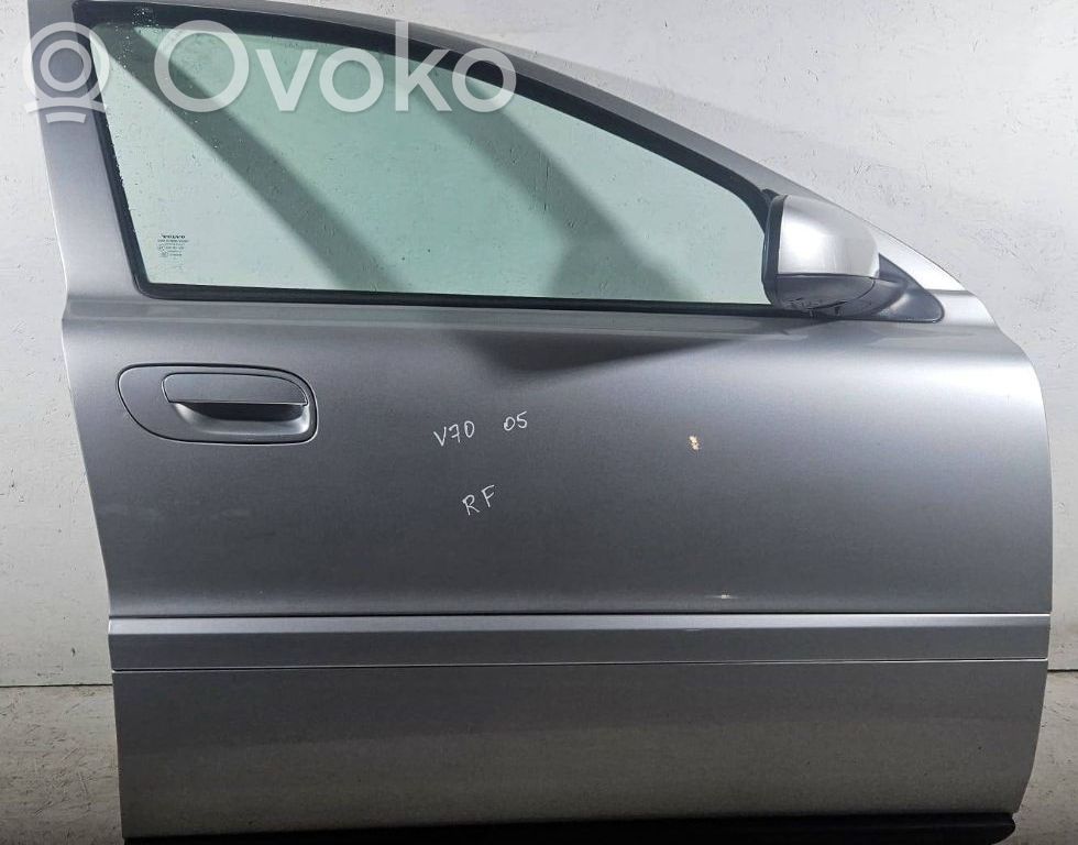 Volvo V70 Front door 