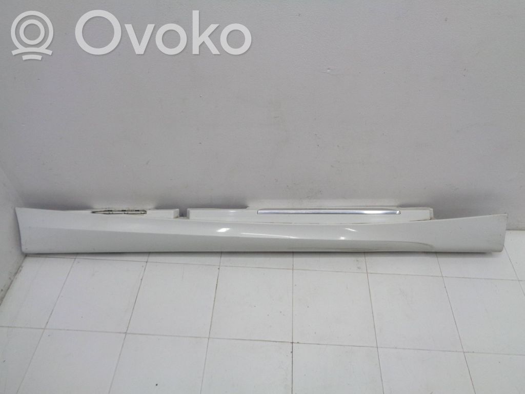 Slenkstis   7906816