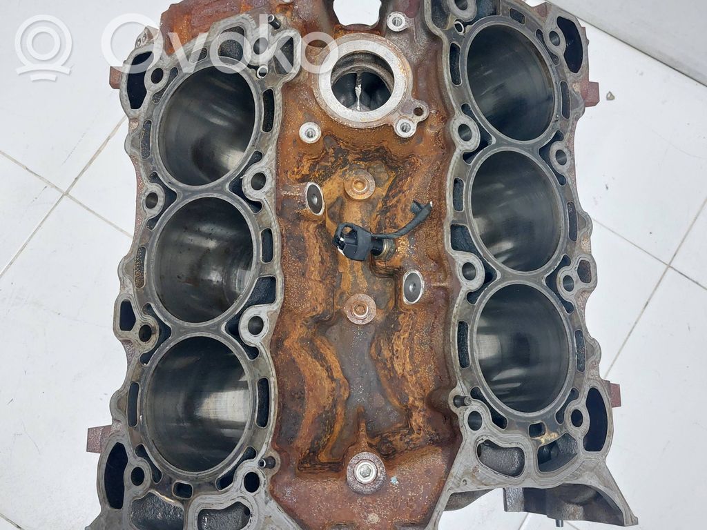 Ford Explorer VI Engine block 