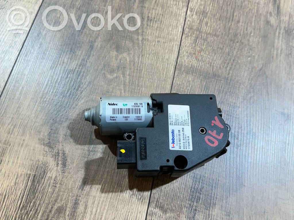 Mercedes-Benz E W212 Motor/actuator trapă 
