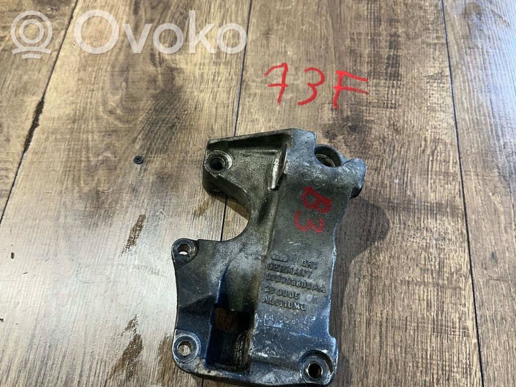Audi Q7 4L Generator/alternator bracket 