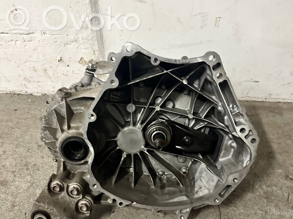 Mazda CX-30 Mechaninė 6 pavarų dėžė 