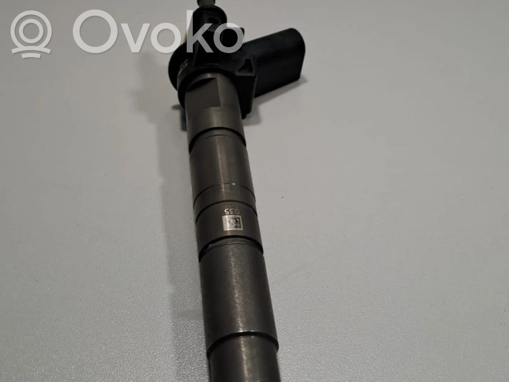 BMW 5 F10 F11 Fuel injector 