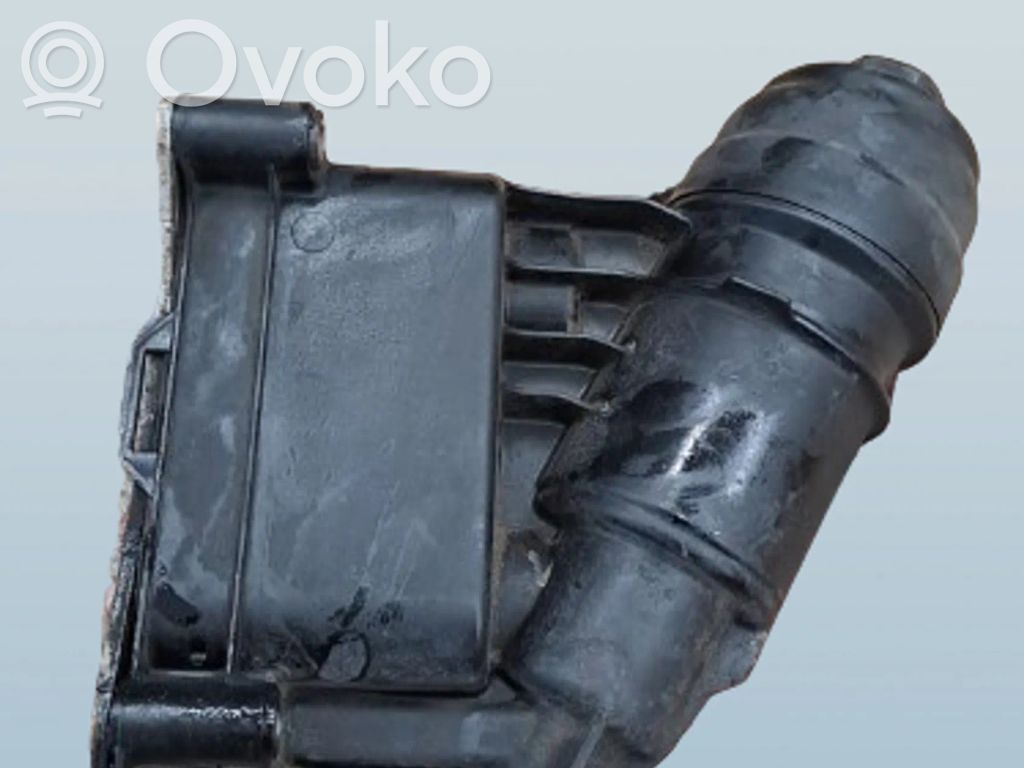 BMW 5 F10 F11 Oil filter cover 