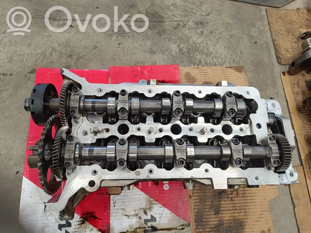 Jeep Grand Cherokee Engine head 