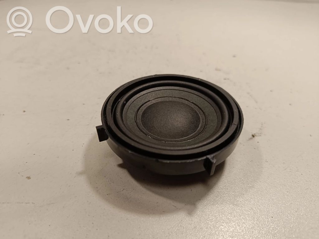 BMW 1 F20 F21 Paneelikaiutin 