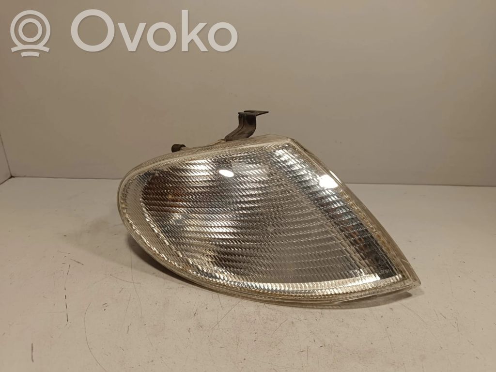 Volkswagen Sharan Front indicator light 