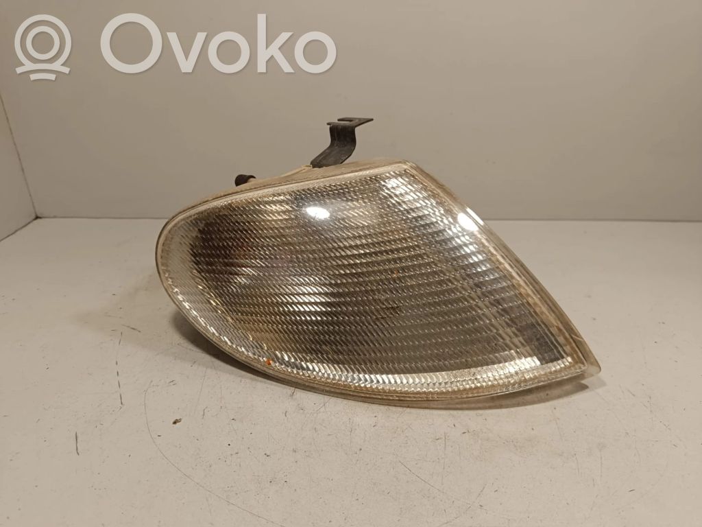 Volkswagen Sharan Front indicator light 