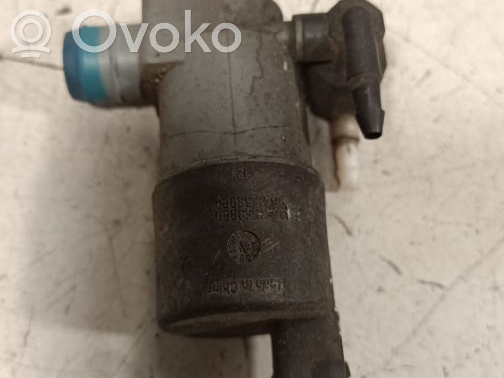 Nissan Qashqai+2 Windscreen/windshield washer pump 