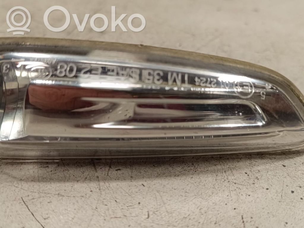 Opel Insignia B Kierunkowskaz błotnika przedniego 