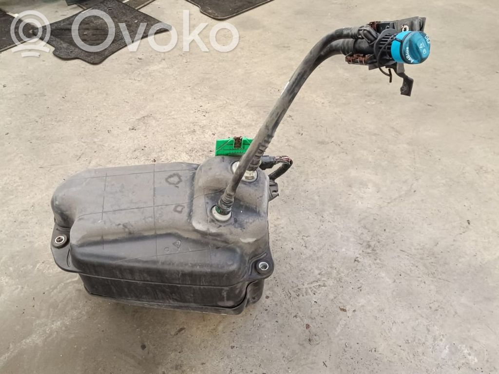 Opel Insignia B Serbatoio vaschetta liquido AdBlue 