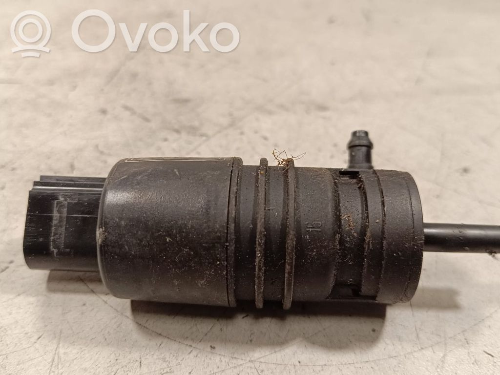 BMW 3 F30 F35 F31 Windscreen/windshield washer pump 