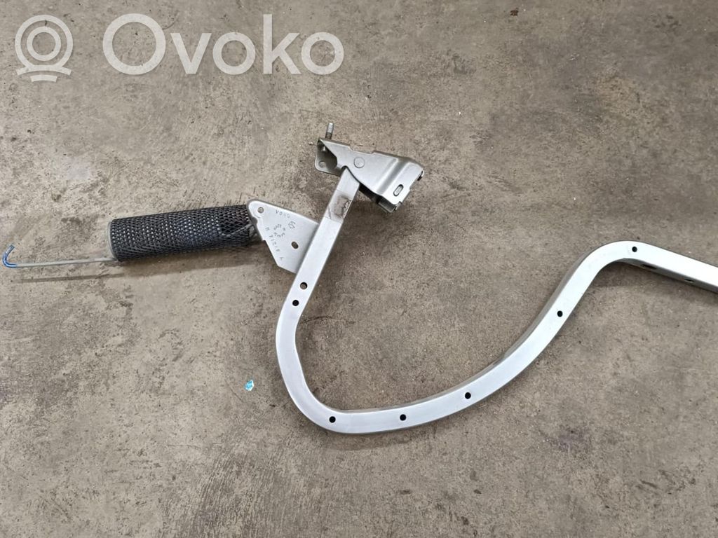 Lancia Thema Tailgate/trunk/boot hinge 