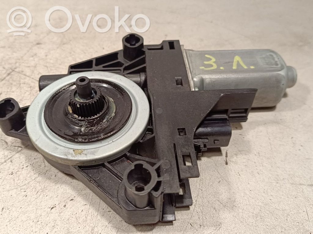 Jeep Grand Cherokee Takaoven ikkunan nostomoottori 