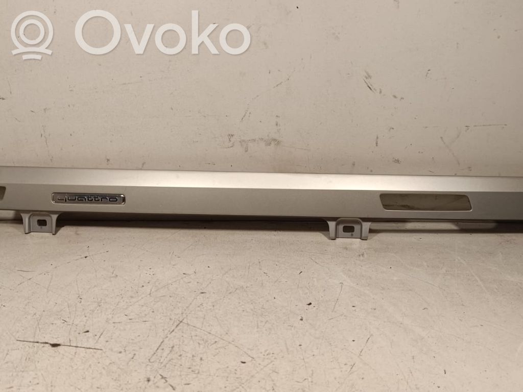 Audi Q7 4M Dashboard glove box trim 
