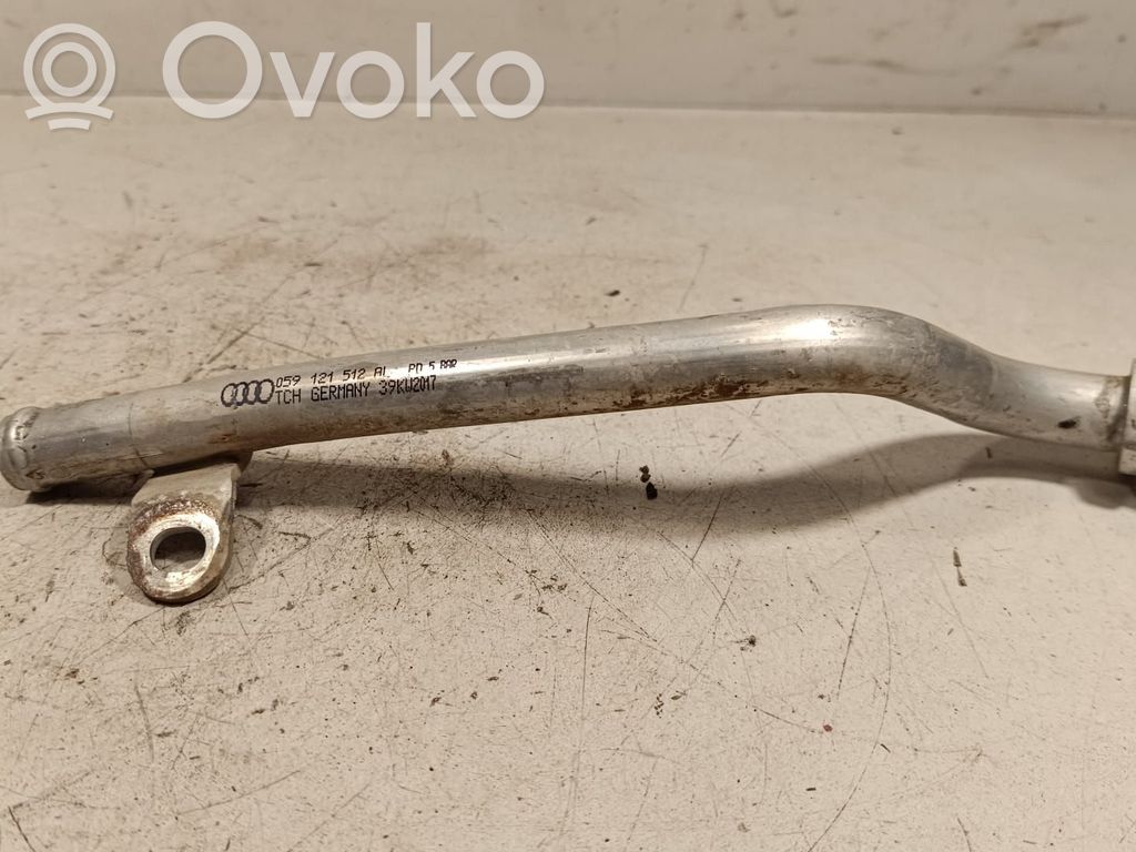 Audi Q7 4M Moottorin vesijäähdytyksen putki/letku 
